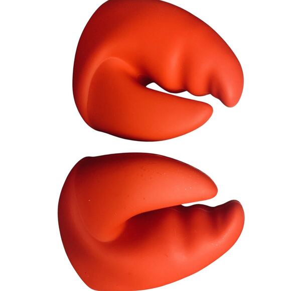 Red Lobster Claws Pot Pincher Set – Silicone Oven Mitts Crab Claw - Picture 1 of 3